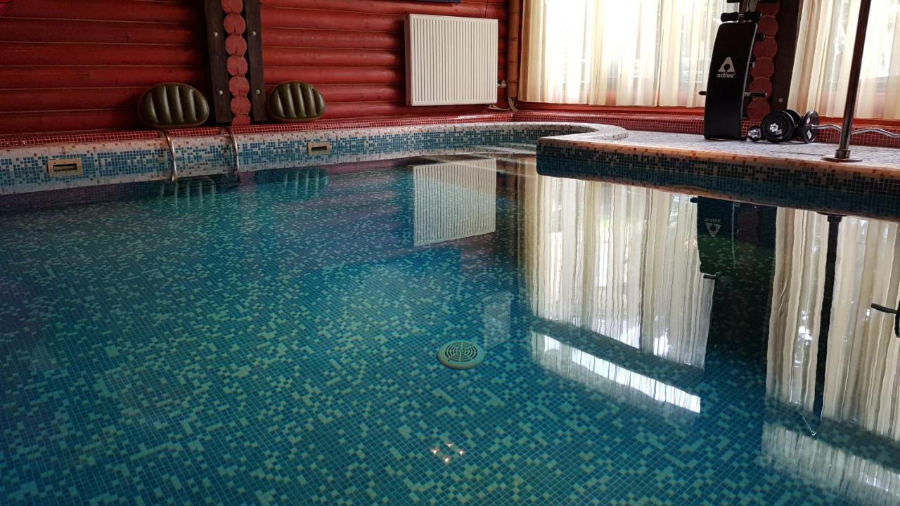 Luxury Villa With Pool And Sauna تشيرنيفتسي المظهر الخارجي الصورة