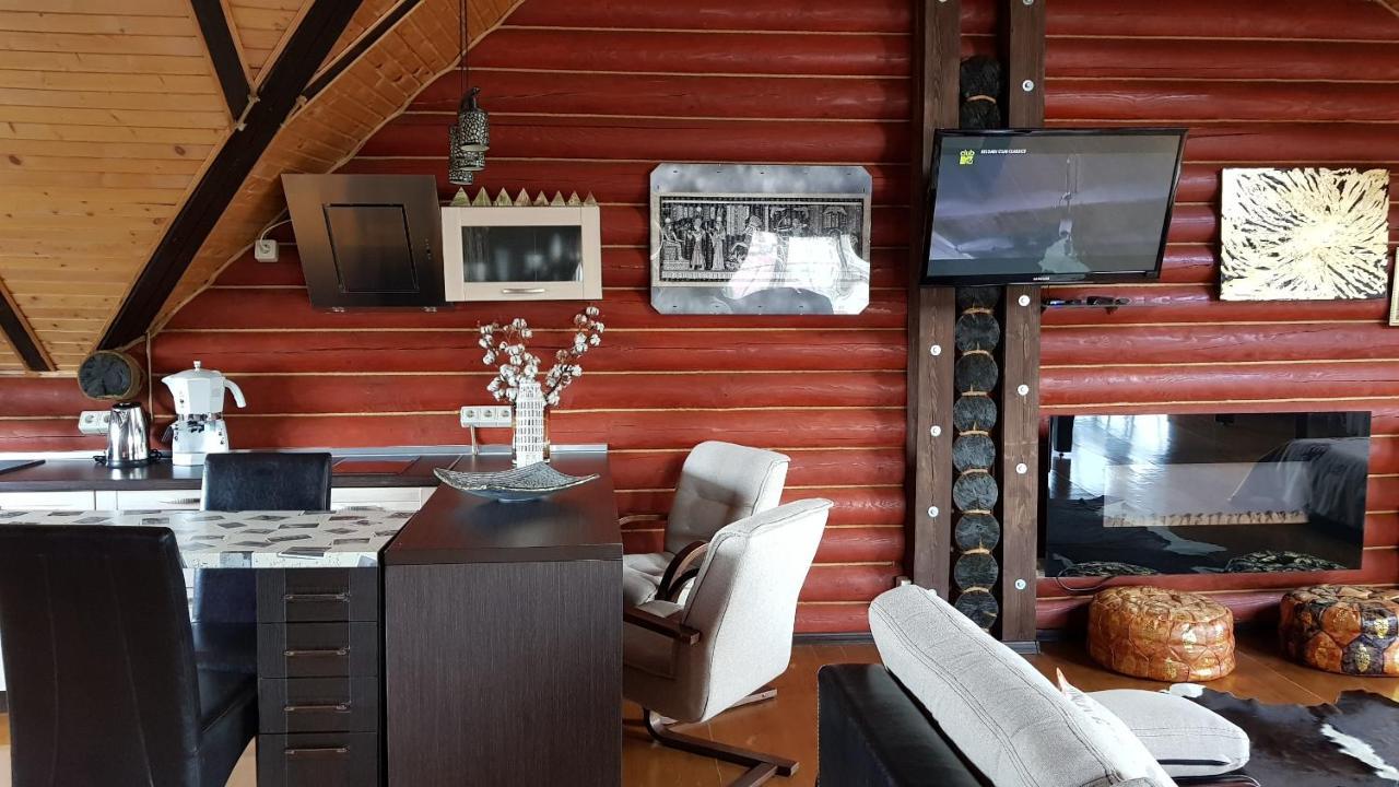 Luxury Villa With Pool And Sauna تشيرنيفتسي المظهر الخارجي الصورة