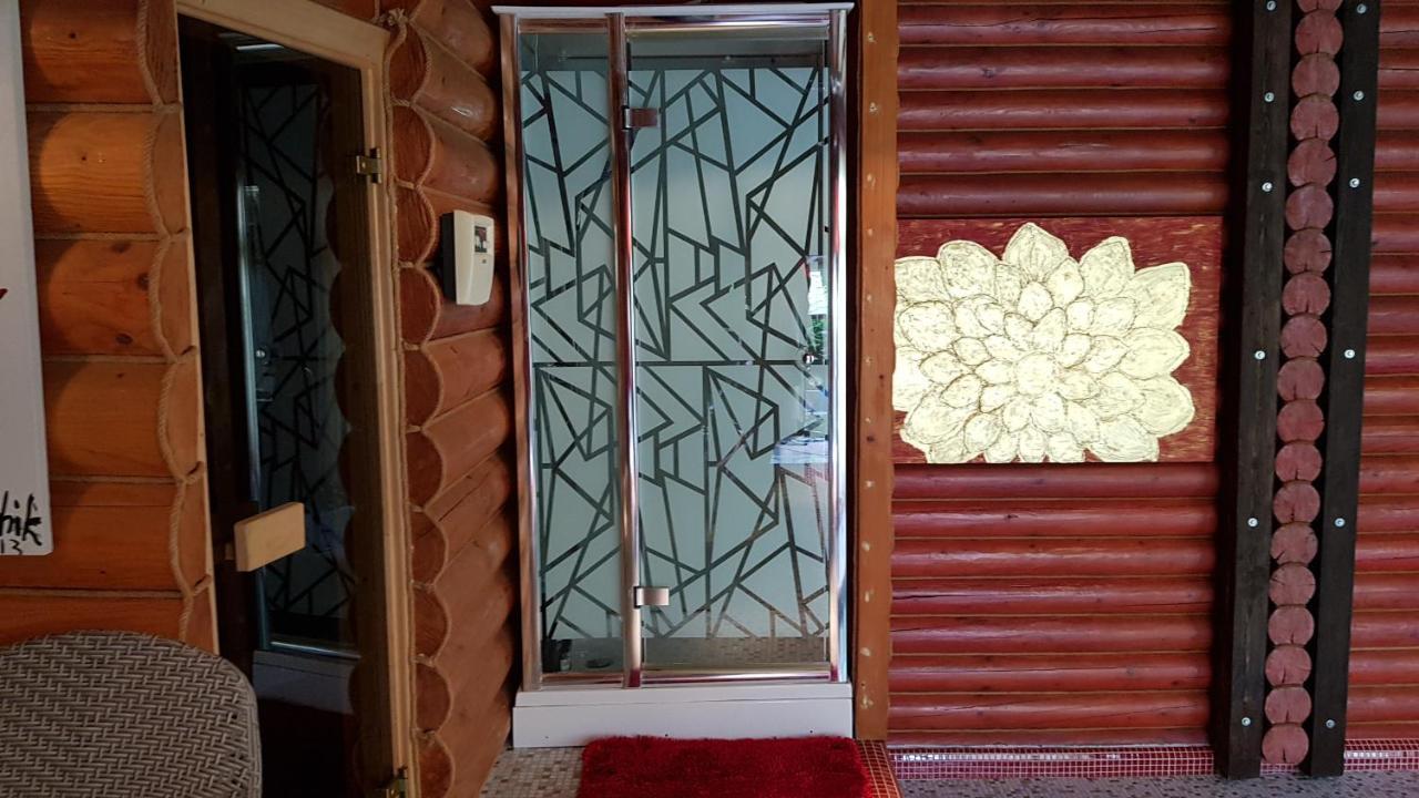 Luxury Villa With Pool And Sauna تشيرنيفتسي المظهر الخارجي الصورة