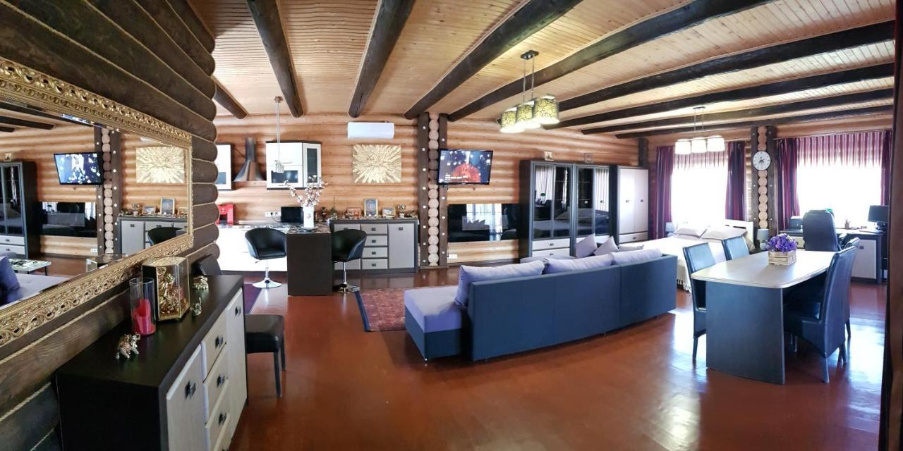 Luxury Villa With Pool And Sauna تشيرنيفتسي المظهر الخارجي الصورة
